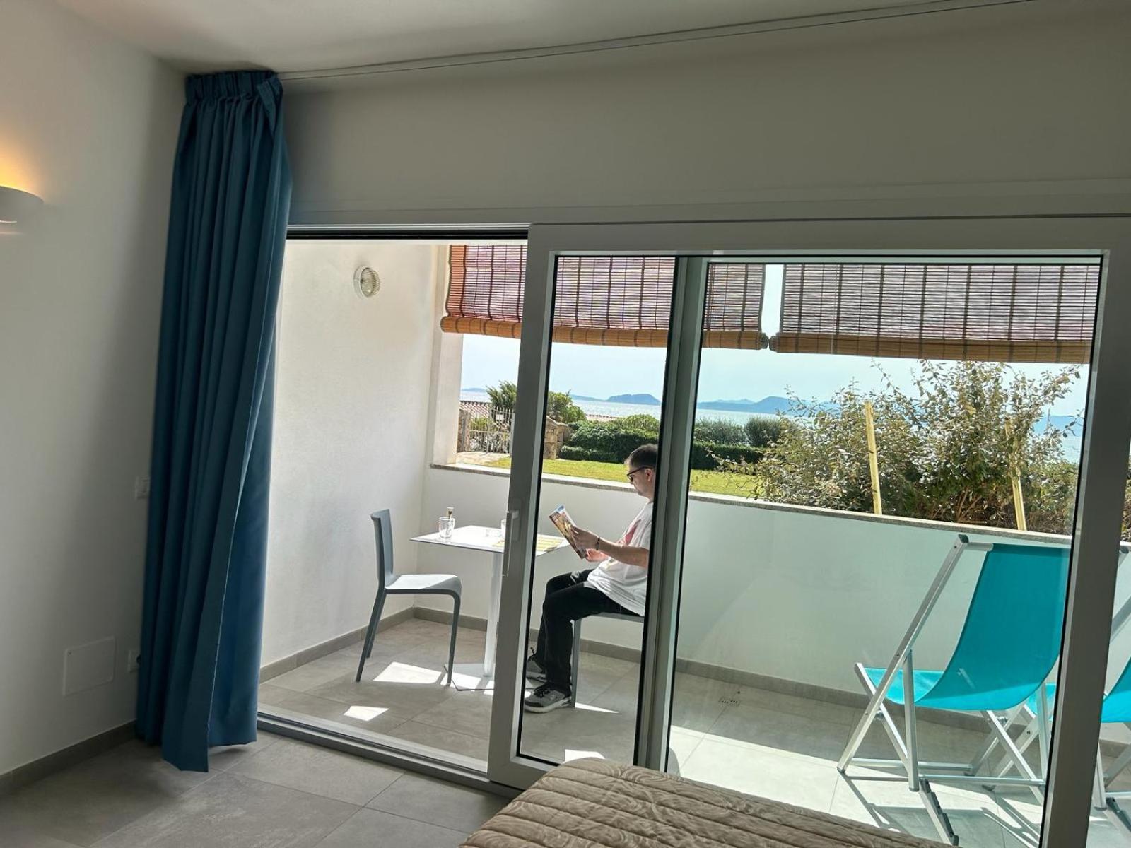 Rooms, Affittacamere Maksim Golfo Aranci Kültér fotó
